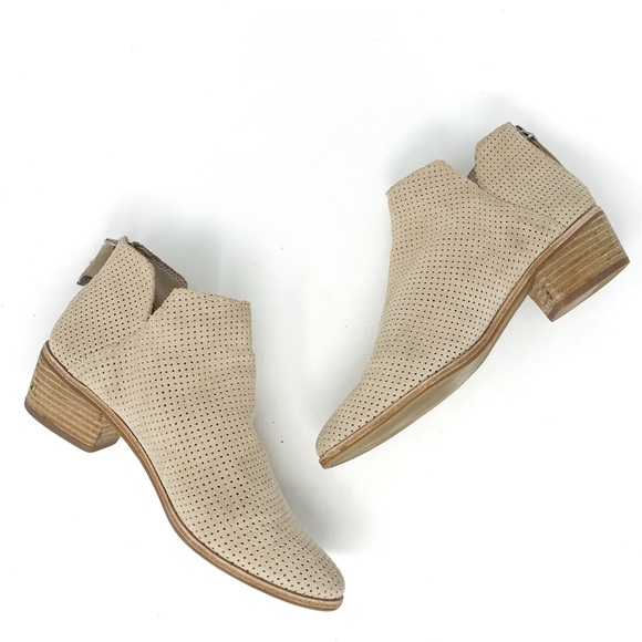Dolce Vita Shoes - Dolce Vita | Tan perforated ankle booties